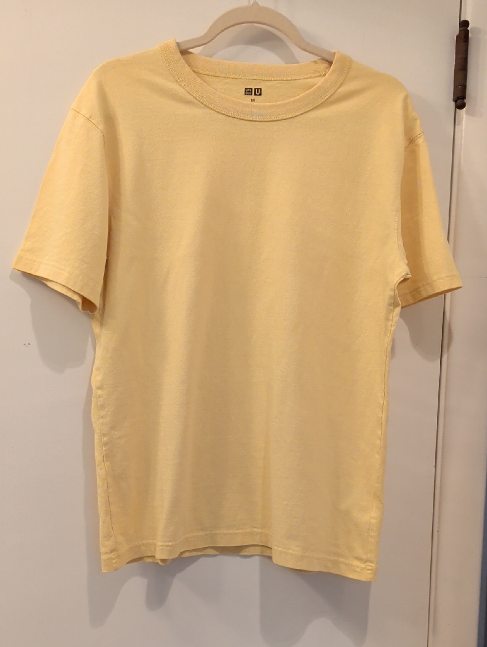 UNIQLO Men’s Short-Sleeve Crew Neck T-Shirt - Pale Yellow